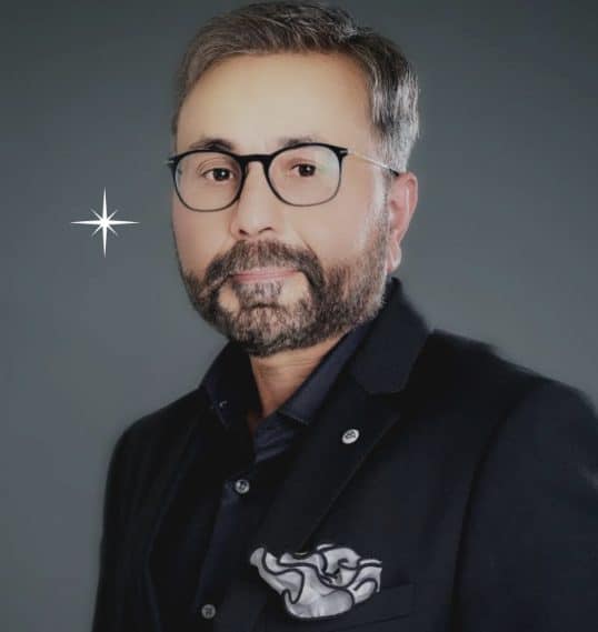image1 Qamar Zaman